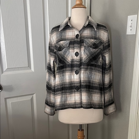 Black White Cream Color Plaid Button-Up Jacket/ Shacket Size Small - Picture 1 of 6